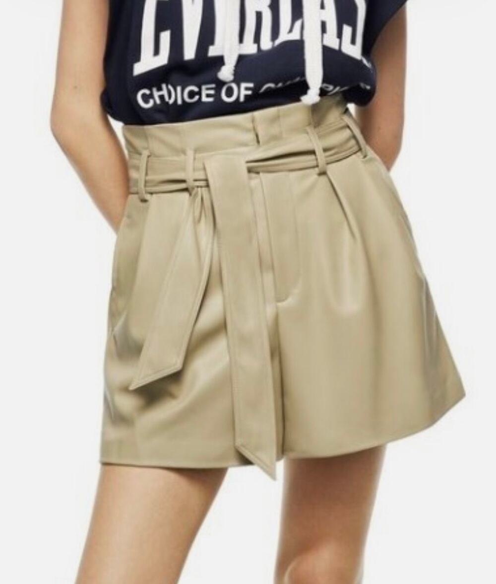 Zara Women's Faux Leather Pleated Front Shorts Olive Green Size L